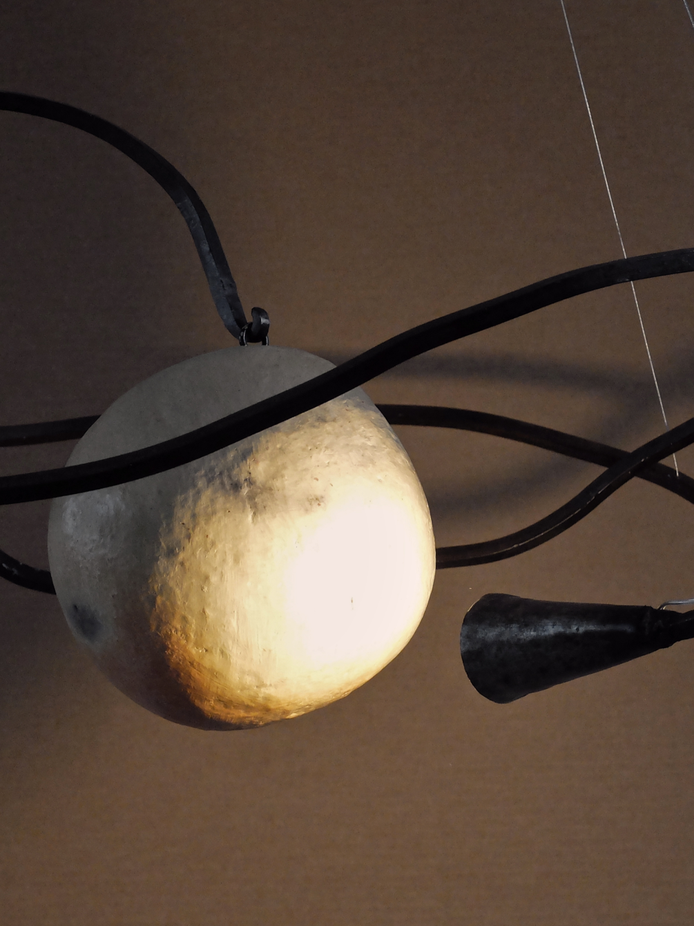 Altin-Nebuleuse-suspension-detail
