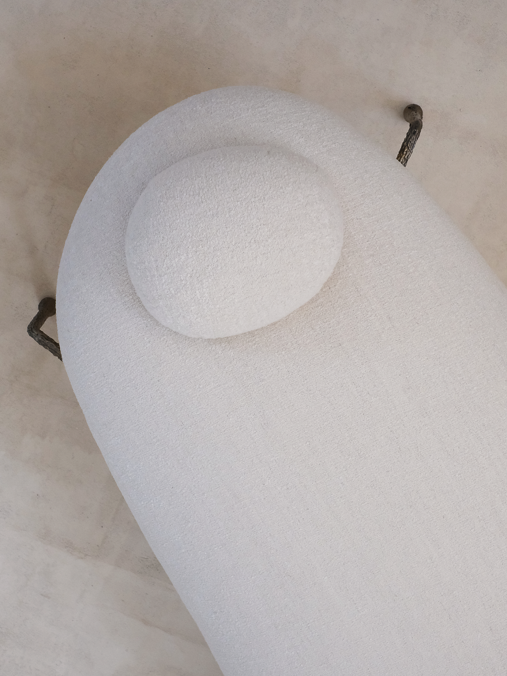 Altin-serenity-day-bed-head-cushion-top